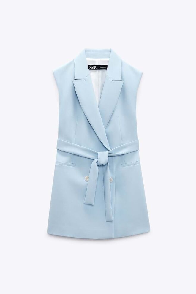 Colete, €19,99, Zara.