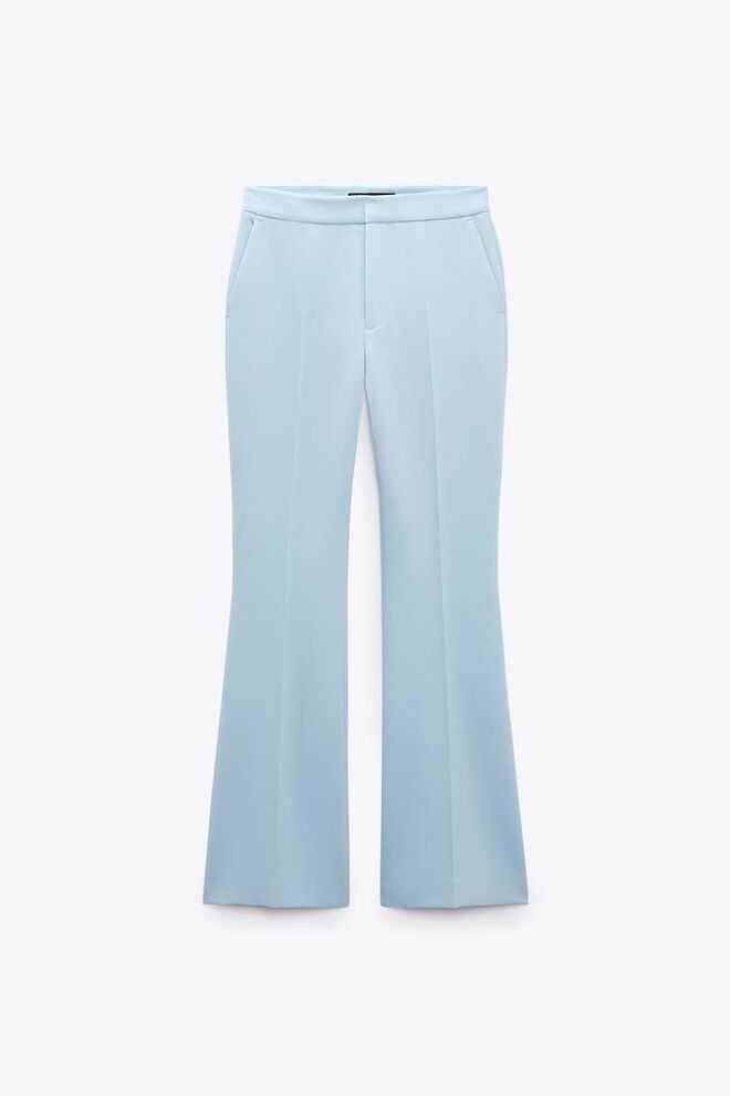 Calças, €19,99, Zara.