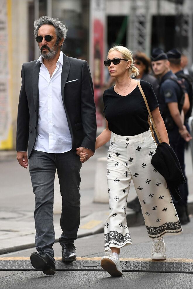 Emmanuelle Beart, atriz francesa, com o marido Frederic Chaudier.
