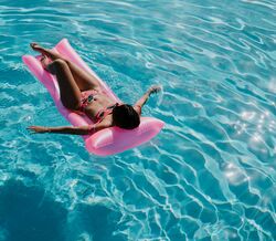 Afinal, quanto tempo tenho de estar ao sol para apanhar vitamina D suficiente? 
