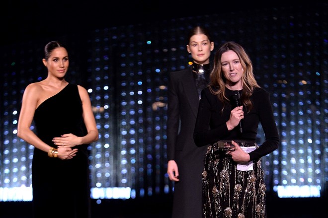 O British Designer of the Year Womenswear Award foi entregue a Clare (Givenchy) durante o The Fashion Awards 2018.