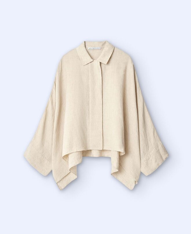 Camisa, €109, Adolfo Dominguez.