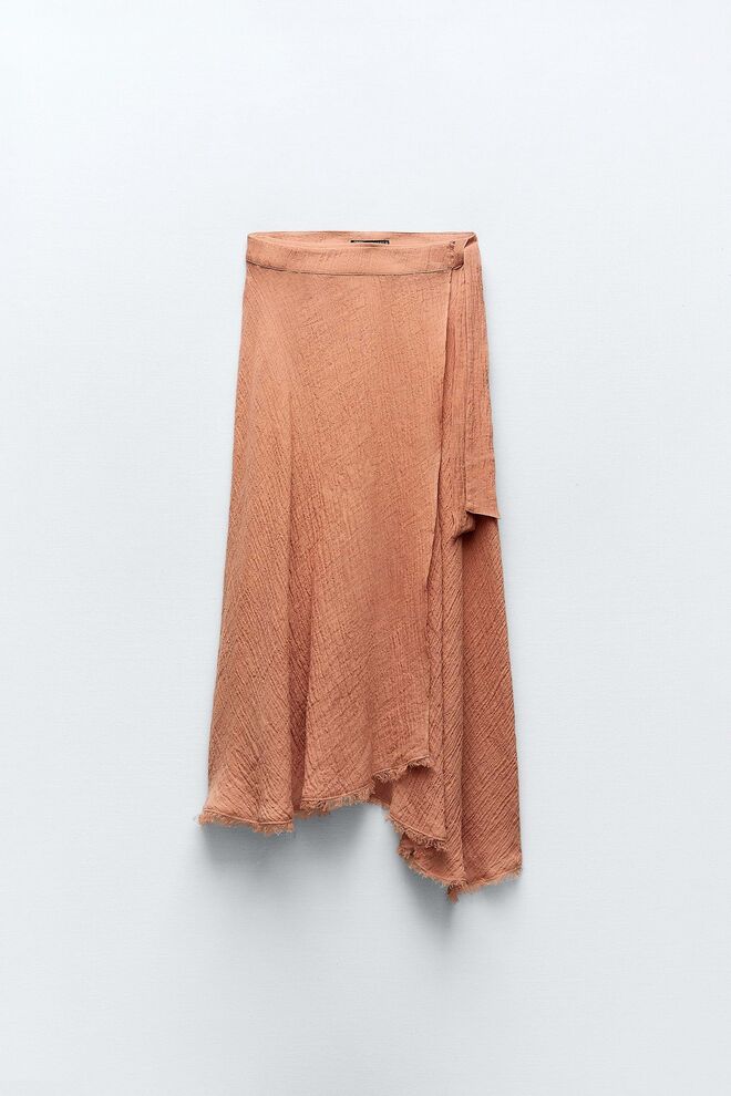 Saia, €45,95, Zara.