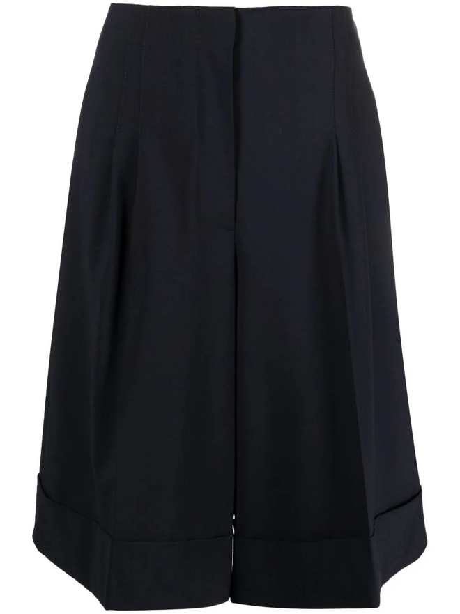 Calções, €365, MSGM na Stivali