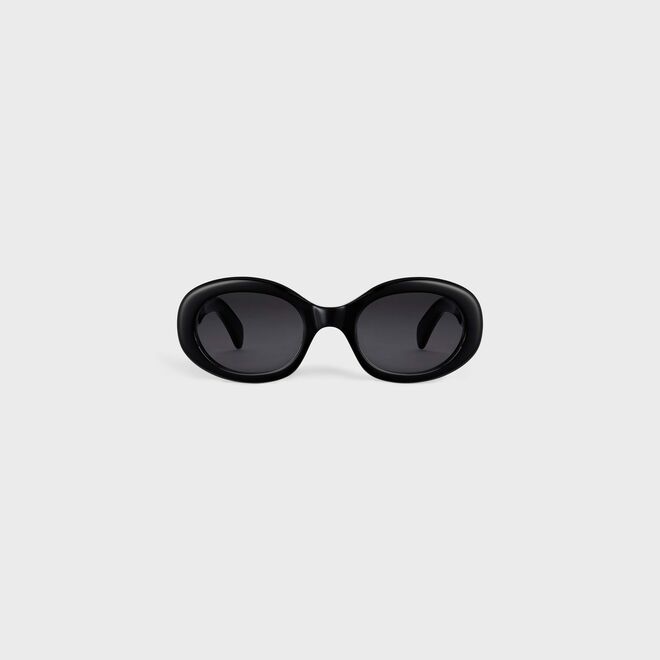 Óculos em massa, €420, Celine.