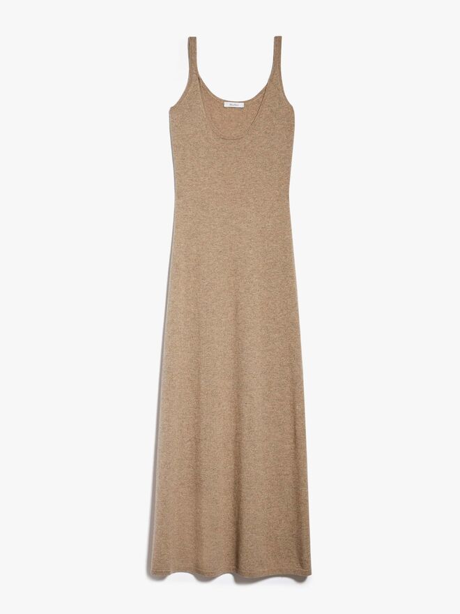 Vestido em caxemira, €529, Max Mara.