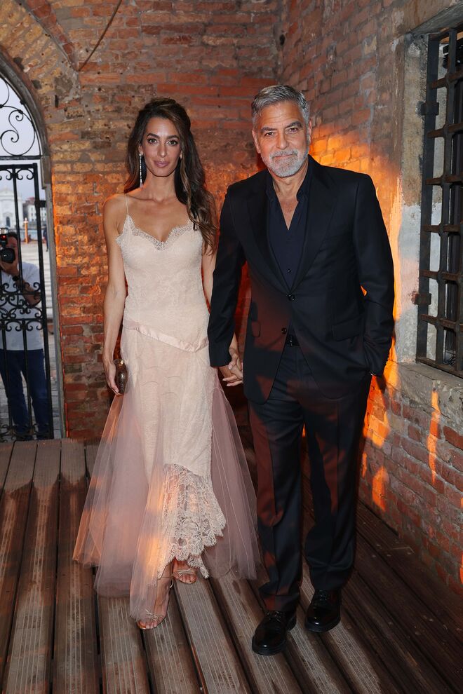 Amal em Christian Dior.