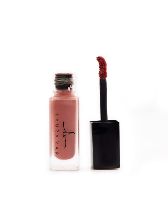 Lip Gloss no tom Mile High, €14, Laura Var