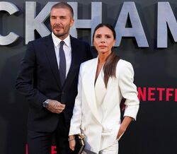 David Beckham compromete a mulher em grande estilo