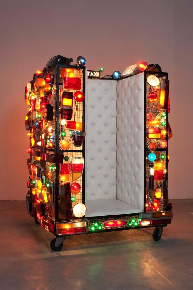 Strangers in the Night (2011), de Joana Vasconcelos
