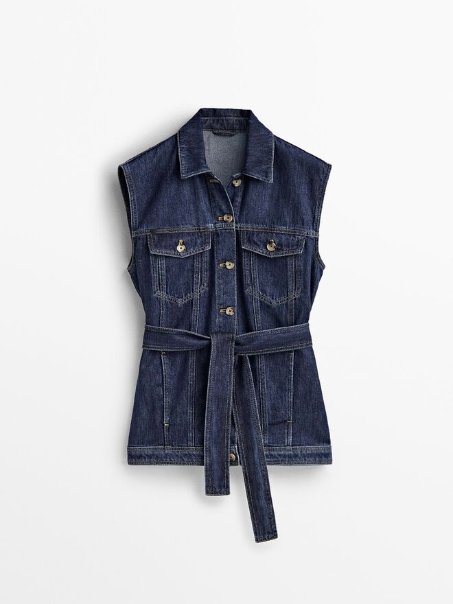 Colete, €59,95, Massimo Dutti