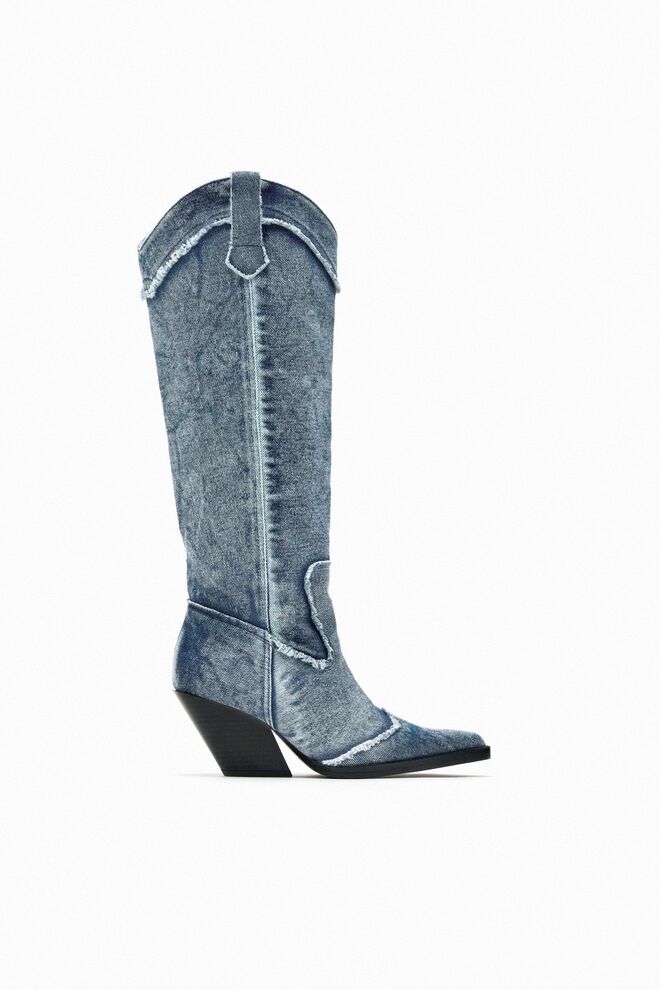 Botas, €69,95, Zara