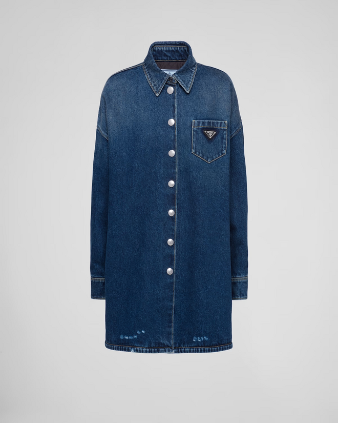 Vestido camiseiro, €1950, Prada