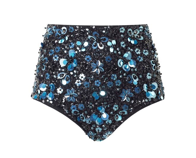 Calções em crepe bordado a lantejoulas, €69,99, Mango.