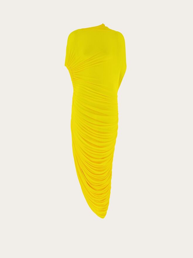 Vestido em malha, €2600, Ferragamo.