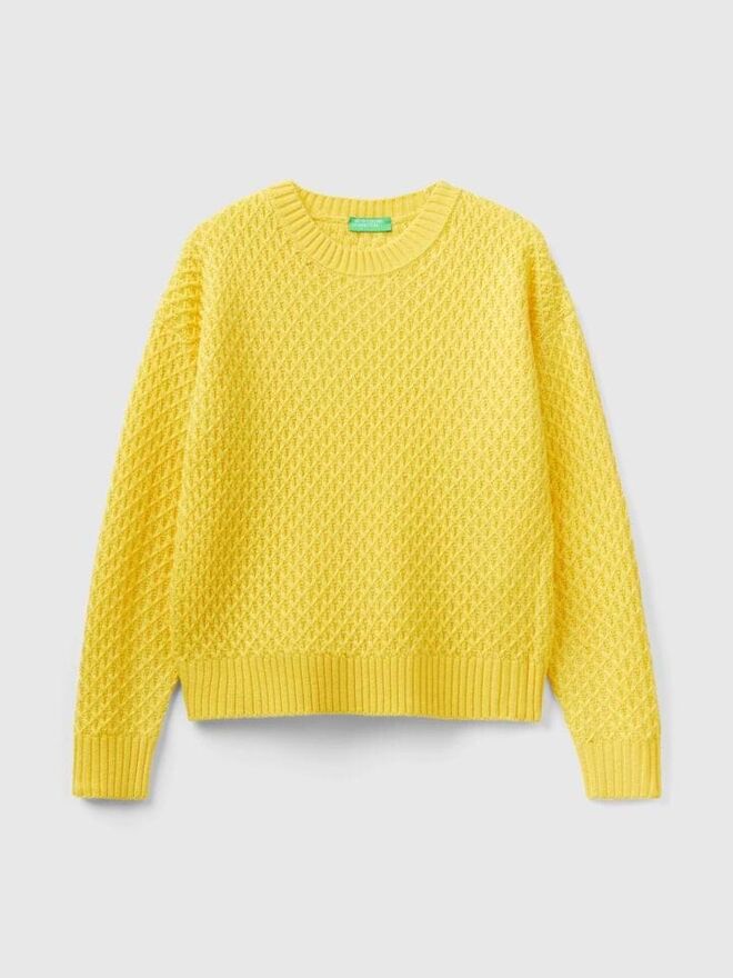 Camisola em lã, €89,95, Benetton.