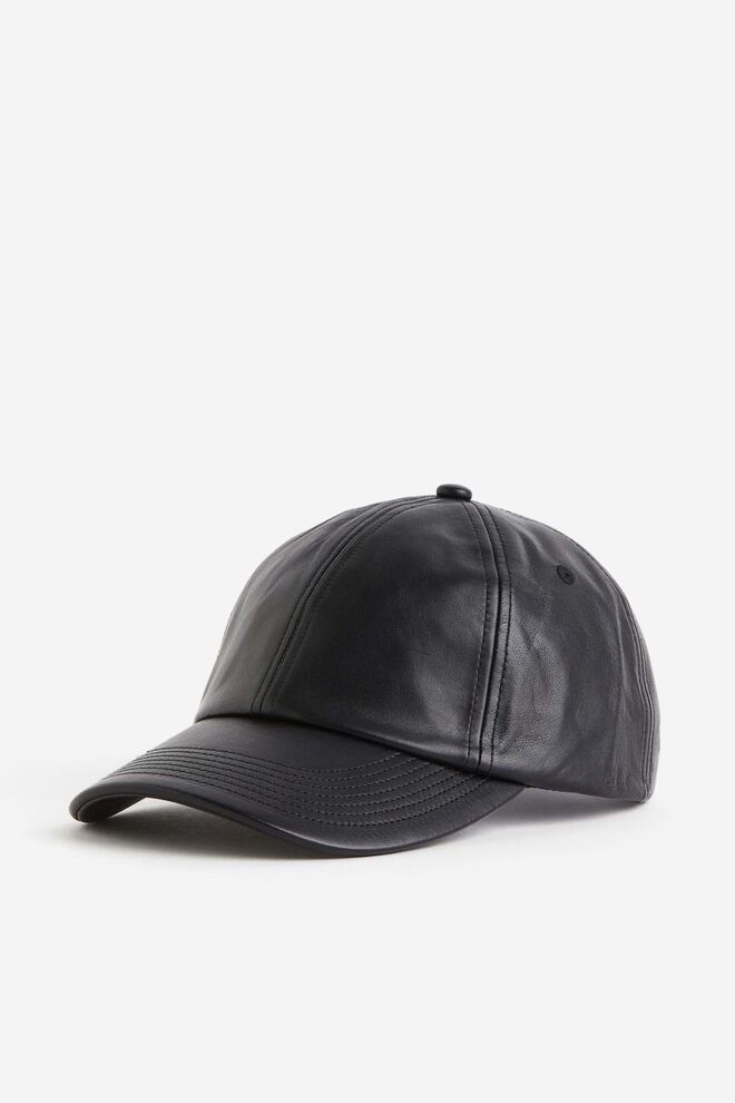 Boné,€59.99, H&M