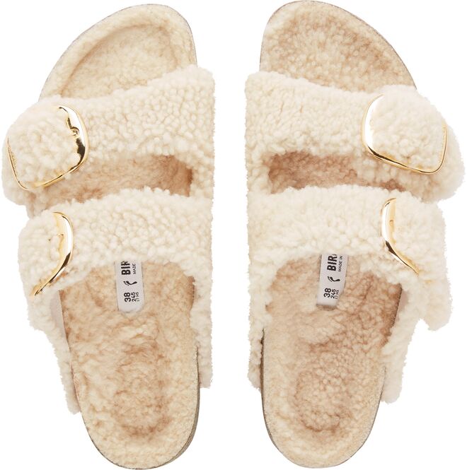 Chinelos Arizona Big Buckle, €190, Birkenstock