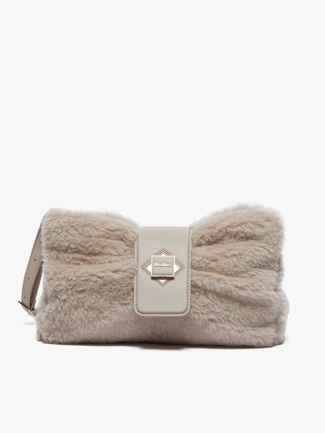 Clutch Maxi Teddy, €779, Max Mara