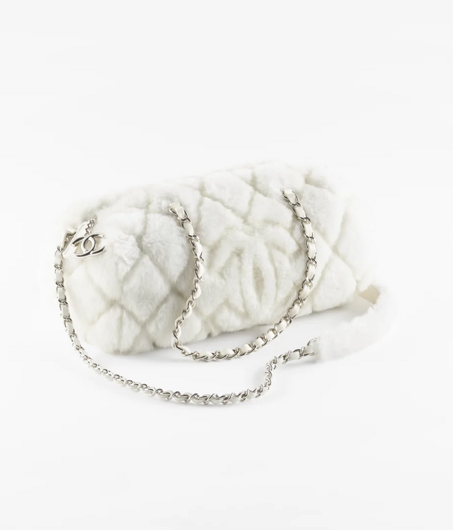 Carteira, €5400, Chanel