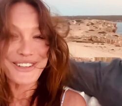 Carla Bruni publica vídeo inédito com o marido, Nicolas Sarkozy