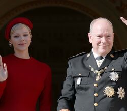 Príncipes do Mónaco celebram o Dia Nacional com elegância