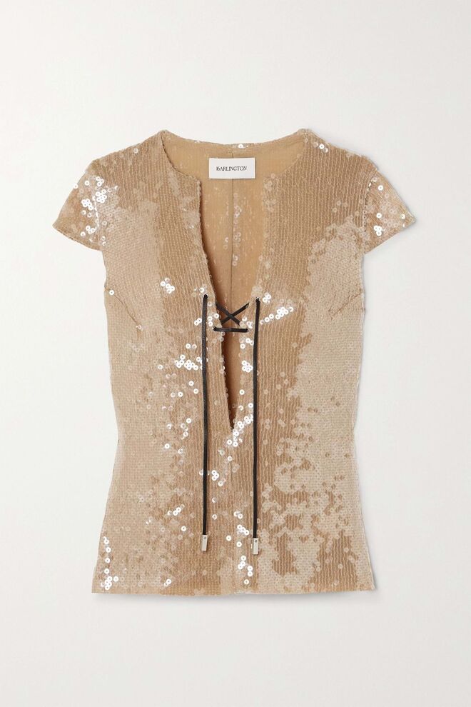 Top em malha bordado a lantejoulas, €585.47, 16 Arligton em Netaporter.com