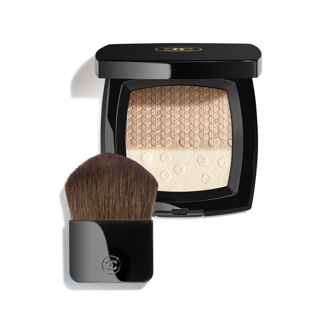 Pó iluminador Duo Lumière, €65, Chanel