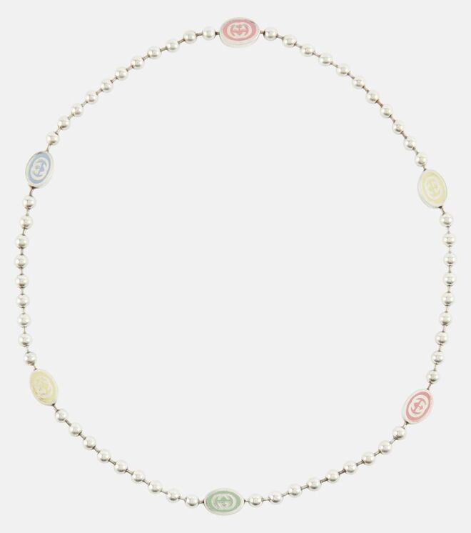 Colar de prata, €890, Gucci, em Mytheresa.com