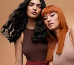 O stress de pintar o cabelo em casa chegou ao fim! Apresentamos-lhe a revolução na coloração capilar