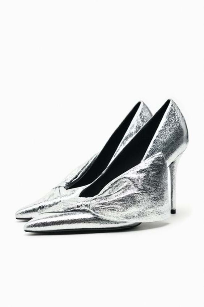 Sapatos, €35,95, Zara