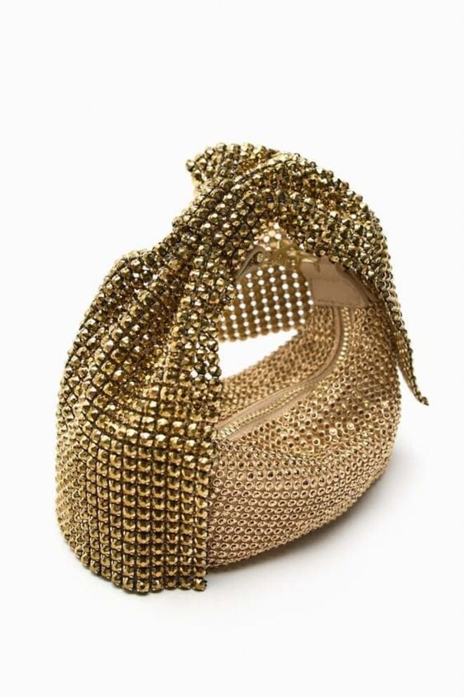 Carteira, €39,95, Zara