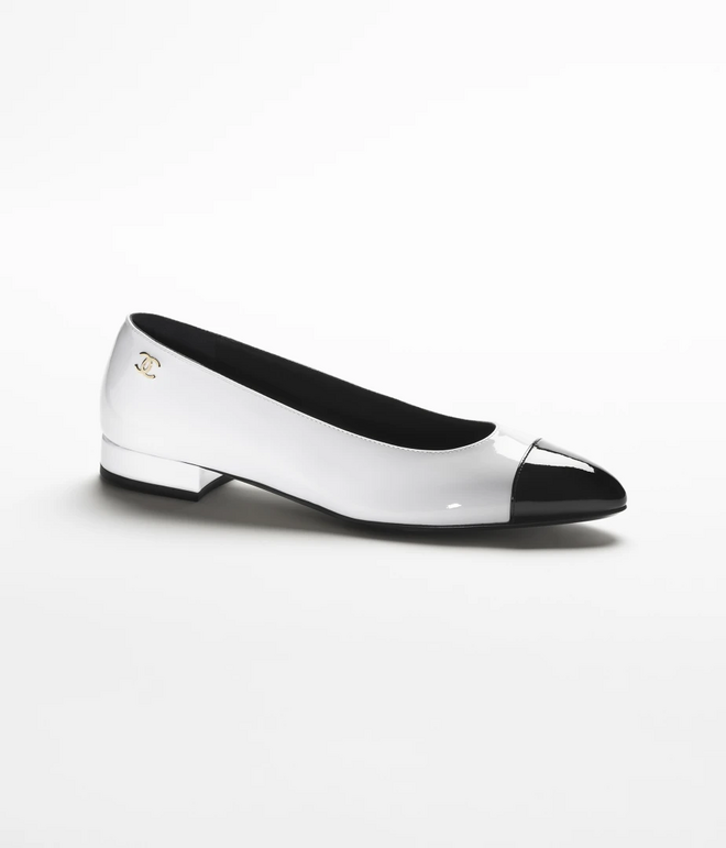 Sabrinas, €900, Chanel