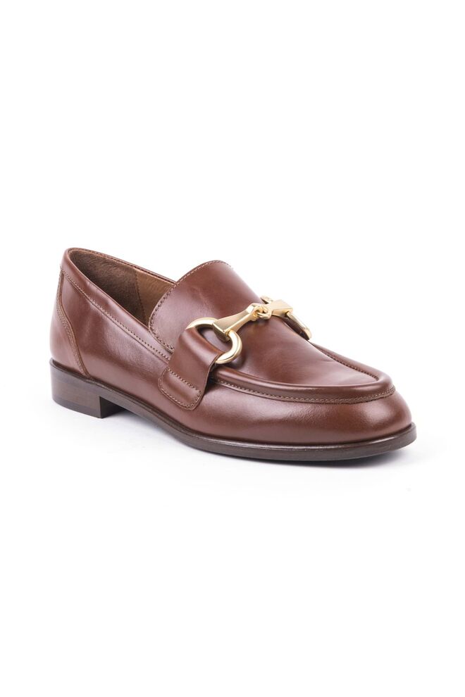 Mocassins, €139,90, Zilian