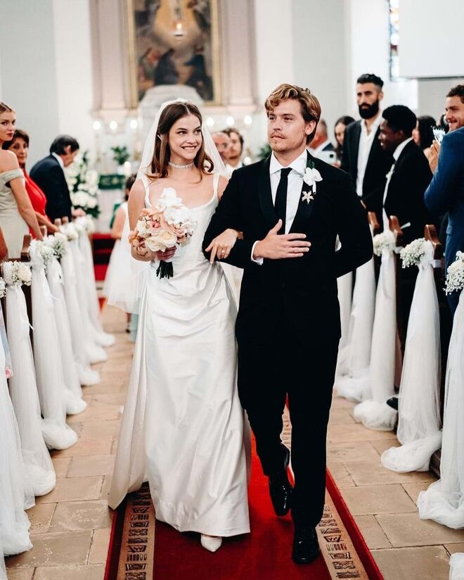 O casal optou por um casamento na terra natal de Palvin, Hungria, no mês de julho. Para os votos, Palvin escolheu um modelo mais tradicional de Vivienne Westwood.