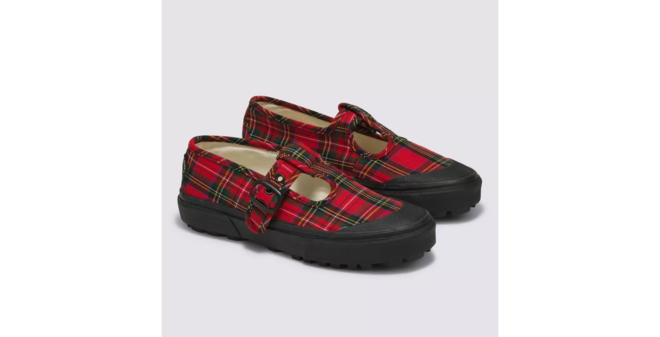 Ténis Style 93, €95, Vans.