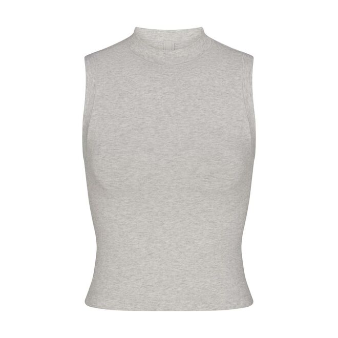 Top Mock Neck em malha de algodão, €46, Skims.