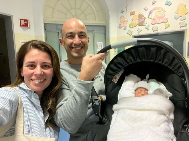 Chama-se Miguel e nasceu no dia 1 de janeiro de 2023.