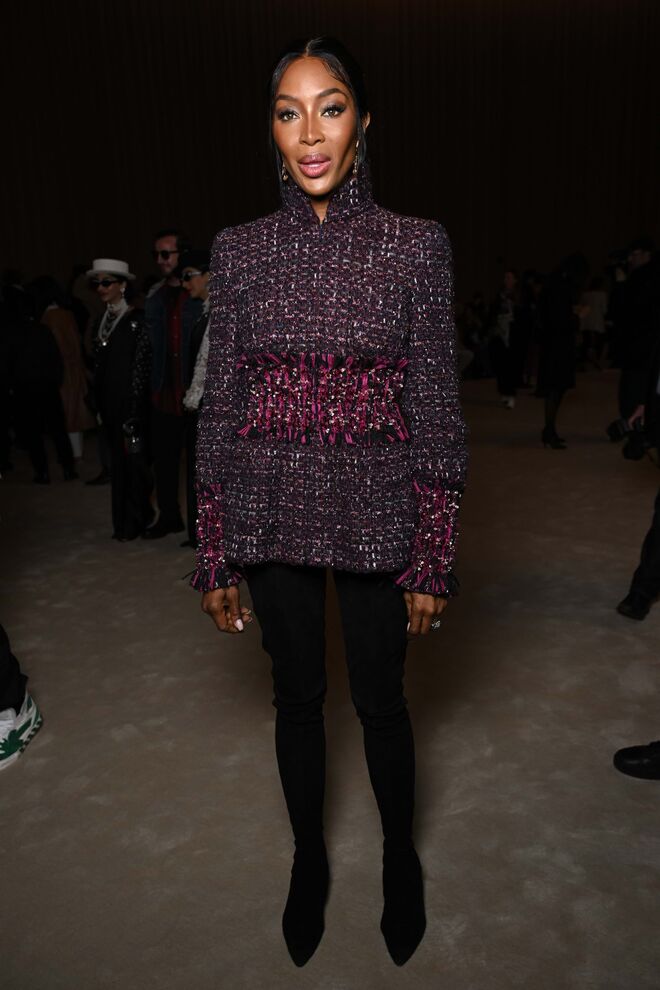 Naomi Cmapbell no desfile primavera/verão 2024 da Chanel Haute Couture.