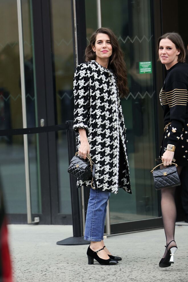 Charlotte Casiraghi no desfile primavera/verão 2024 da Chanel Haute Couture.