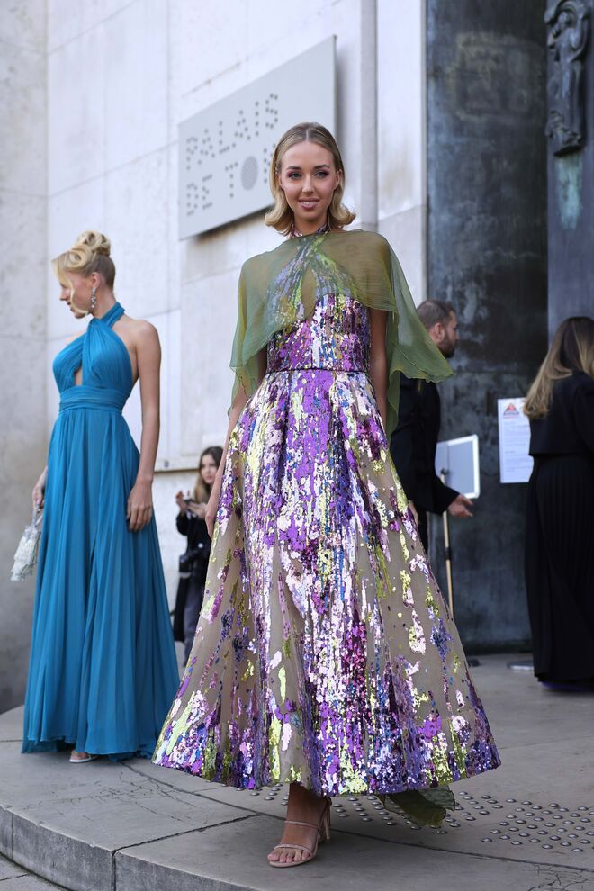A princesa Maria Carolina de Bourbon-Duas Sicílias no desfile de Elie Saab Haute Couture primavera/verão 2024.