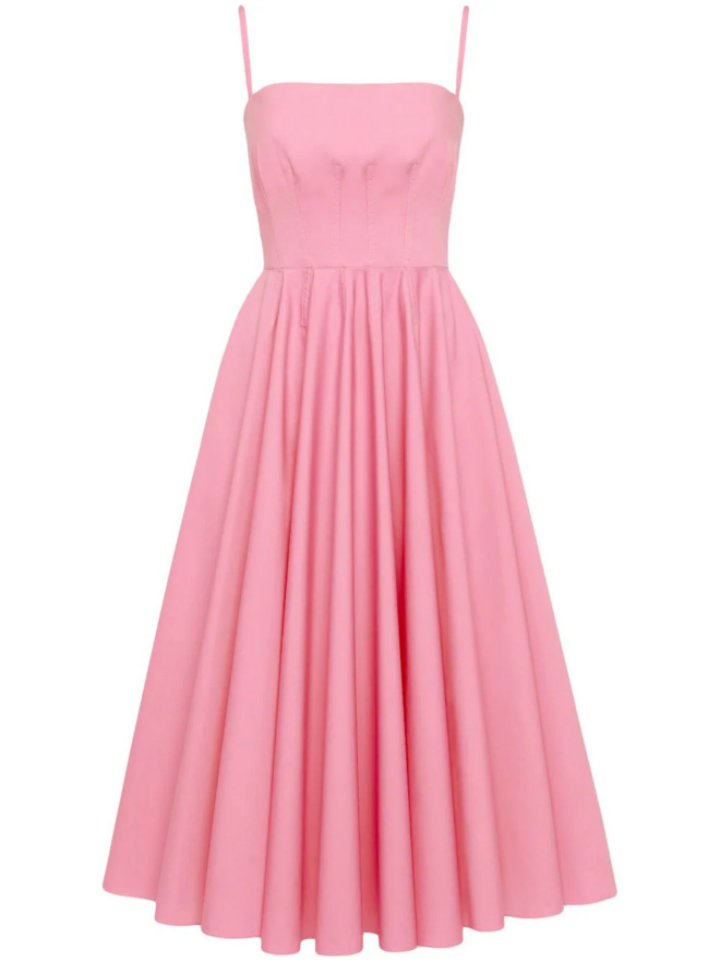 Vestido, €1890, Alexander McQueen na Stivali.
