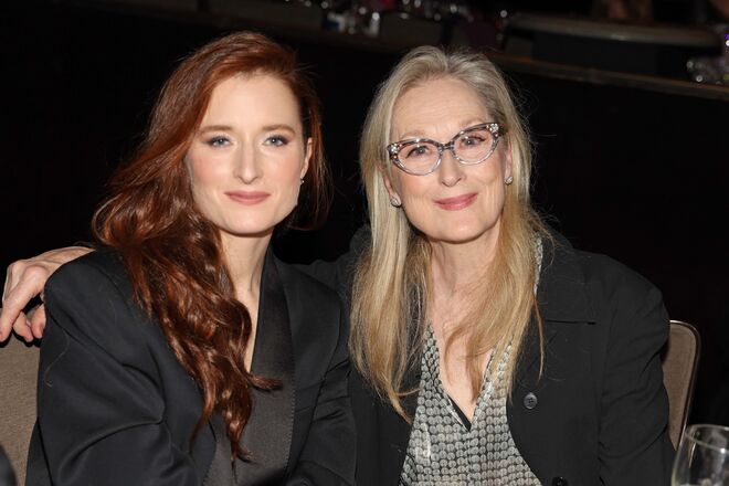 A atriz Grace Gummer com a mãe Meryl Streep. 