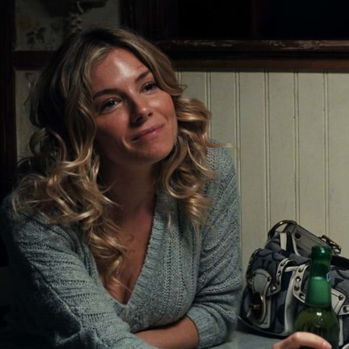 Dating em Lisboa. “Ser solteira aos 30 é ter mais em comum com uma mulher  reformada do que com uma casada” - Atual - Máxima