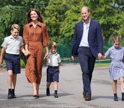 "Feliz e saudável". Kate é vista a sair de casa passados meses de conspirações