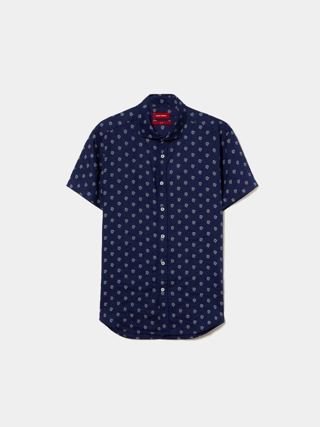 Camisa, €79,99, Lion of Porches.