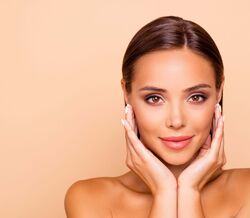 Quer uma pele sunkissed sem sair de casa? Quatro bestsellers para um bronzeado perfeito