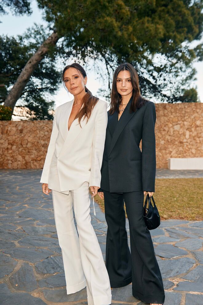 Victoria Beckham e Emily Ratajkowski