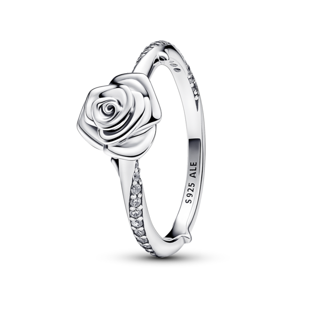 Anel Pandora Rose in Bloom, €49, Pandora.