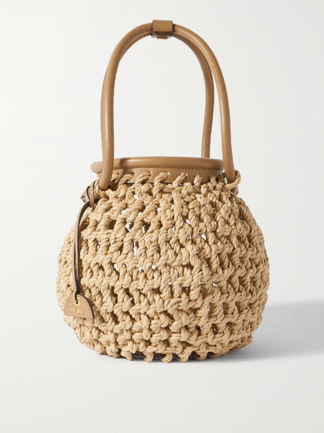 Carteira, €492, Cult Gaia, em net-a-porter.com.